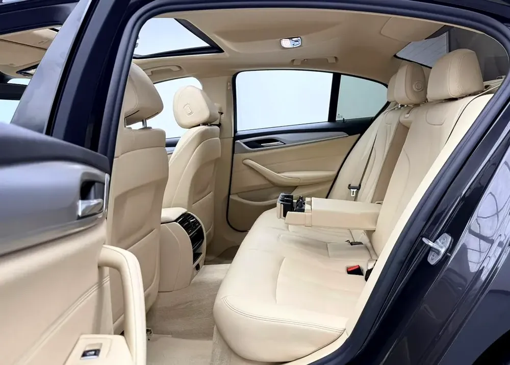 2020 BMW 520i, Warranty, Service History, Fully Loaded, Excellent Condition, GCC - Image 17