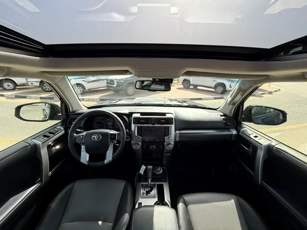 2022 Toyota 4Runner SR5 Premium Full Option+ 4.0L V6 - AWD 4x4 With Radar  & Push Start - Sunroo - Image 15