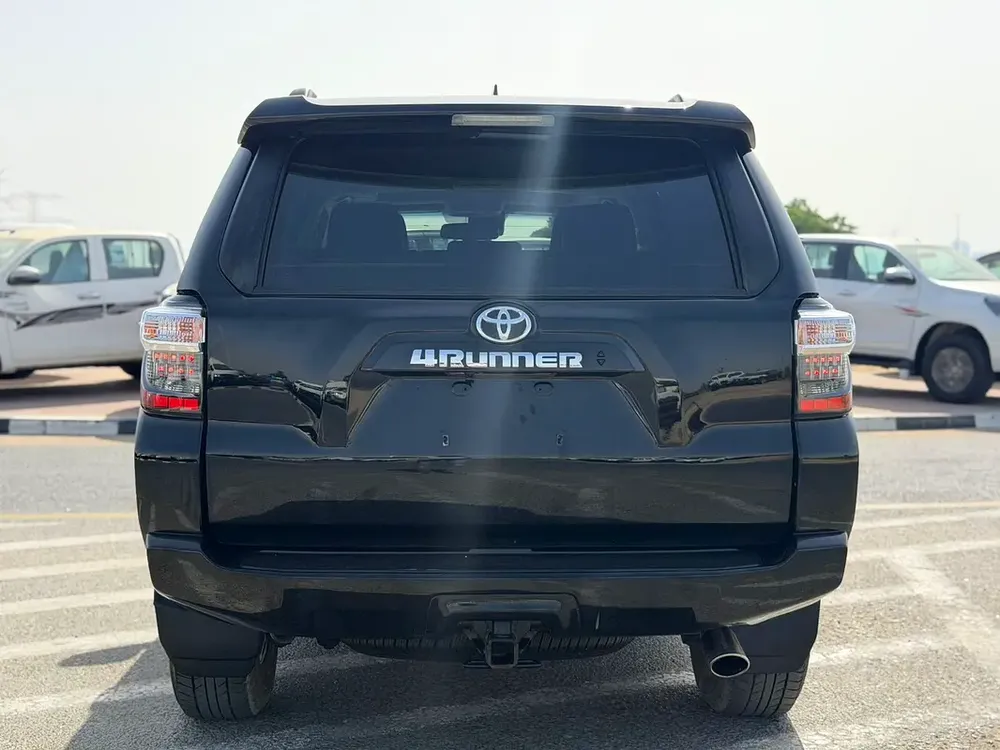 2022 Toyota 4Runner SR5 Premium Full Option+ 4.0L V6 - AWD 4x4 With Radar  & Push Start - Sunroo - Image 6