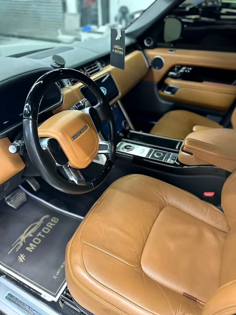 Range Rover Vogue V8 GCC - Image 14