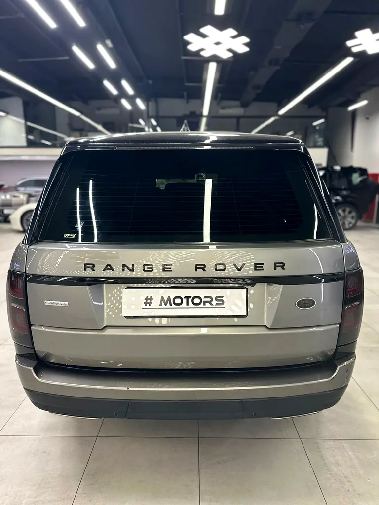 Range Rover Vogue V8 GCC - Image 18