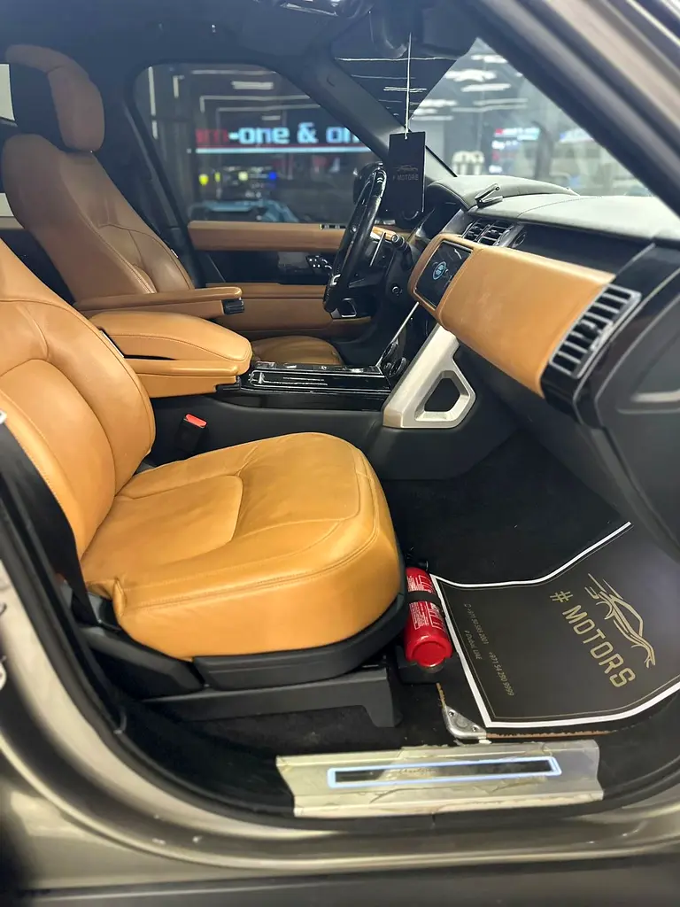 Range Rover Vogue V8 GCC - Image 6