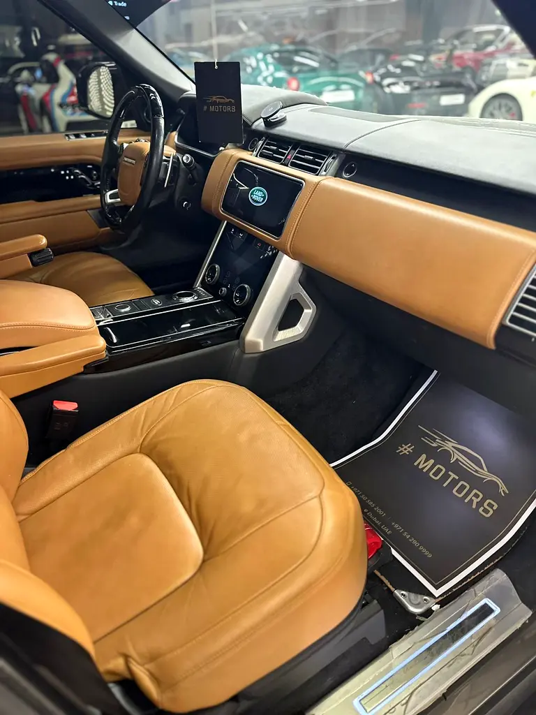 Range Rover Vogue V8 GCC - Image 8