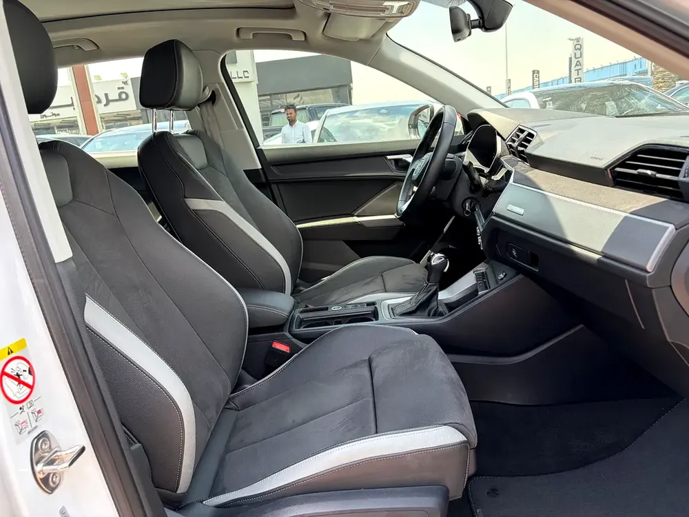 Audi Q3 35 TFSI Quattro 2022 -panoramic roof S-line - Image 11