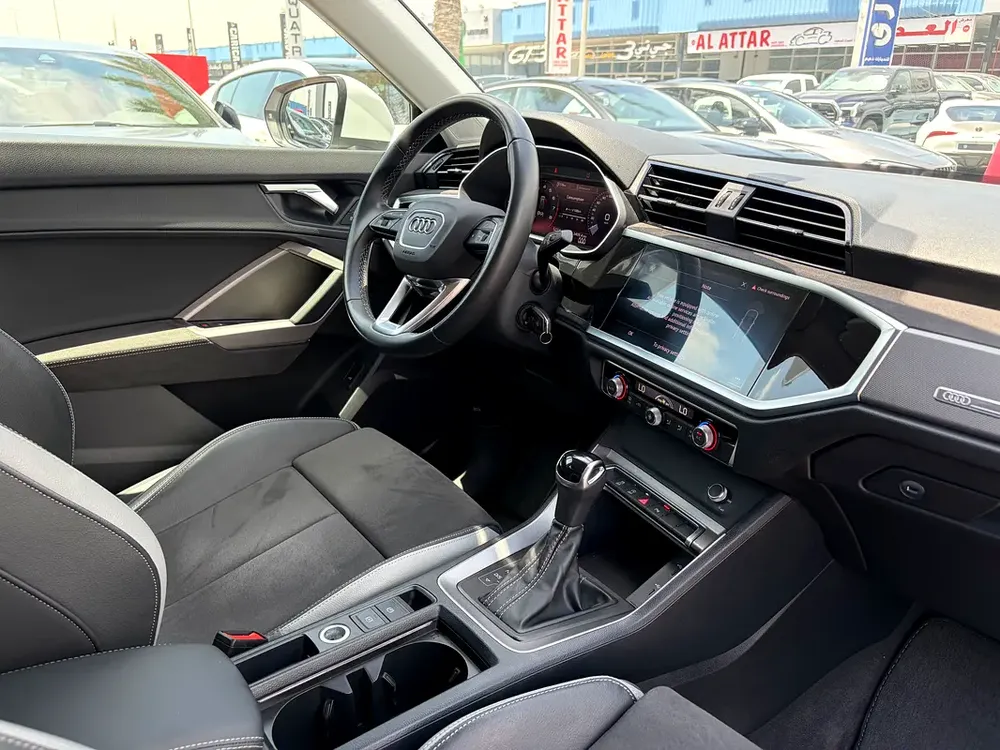 Audi Q3 35 TFSI Quattro 2022 -panoramic roof S-line - Image 12