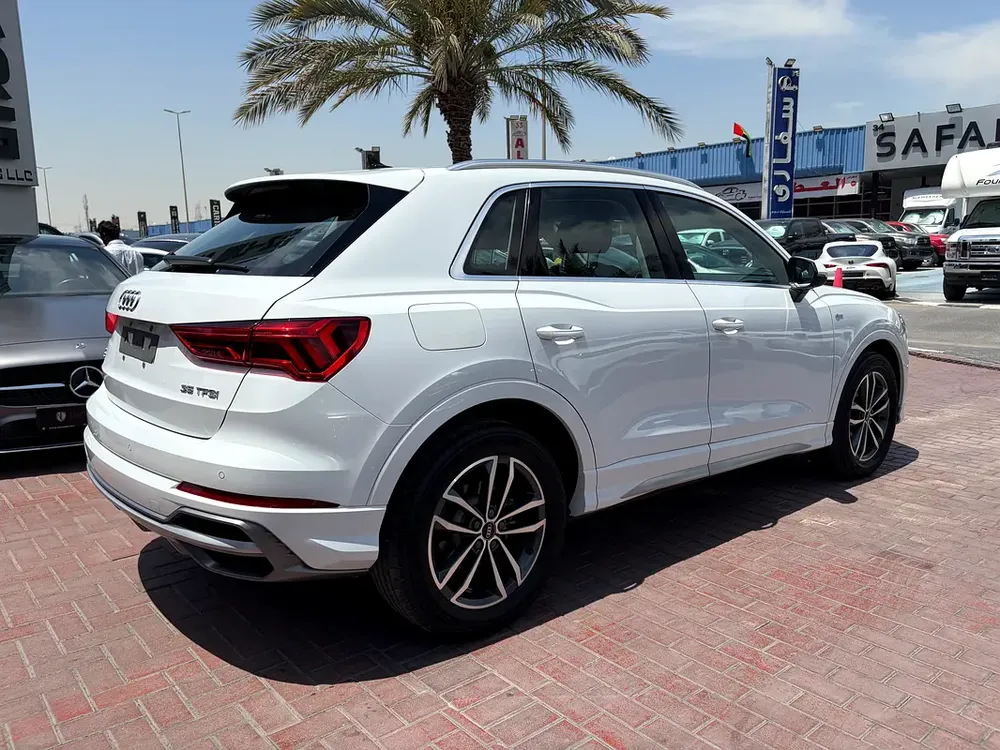 Audi Q3 35 TFSI Quattro 2022 -panoramic roof S-line - Image 6