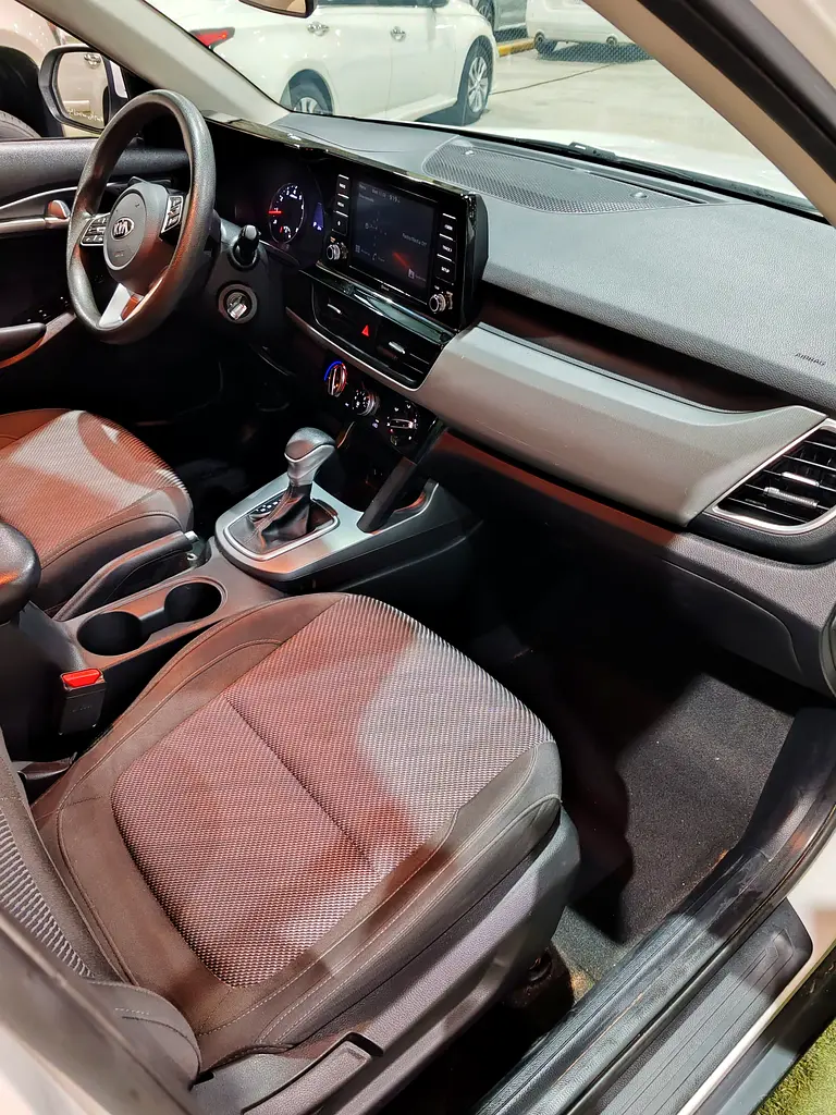 GCC Specs Kia Seltos EX 2021 - Excellent Condition - Image 20