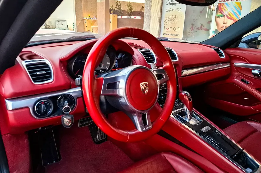 AED 7196/month | 2014 Porsche Cayman S | GCC Specs | Ref#376833 - Image 10