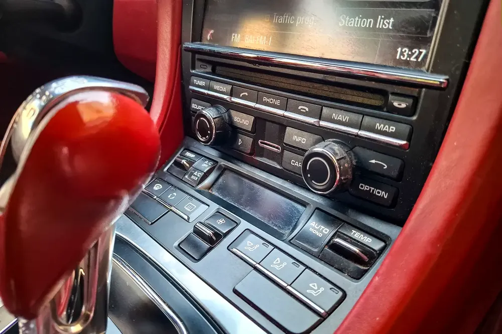 AED 7196/month | 2014 Porsche Cayman S | GCC Specs | Ref#376833 - Image 13