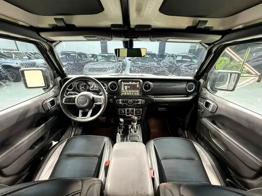 2022 - Jeep Wrangler Sahara UNLIMITED 4XE edition - V4 - Image 12