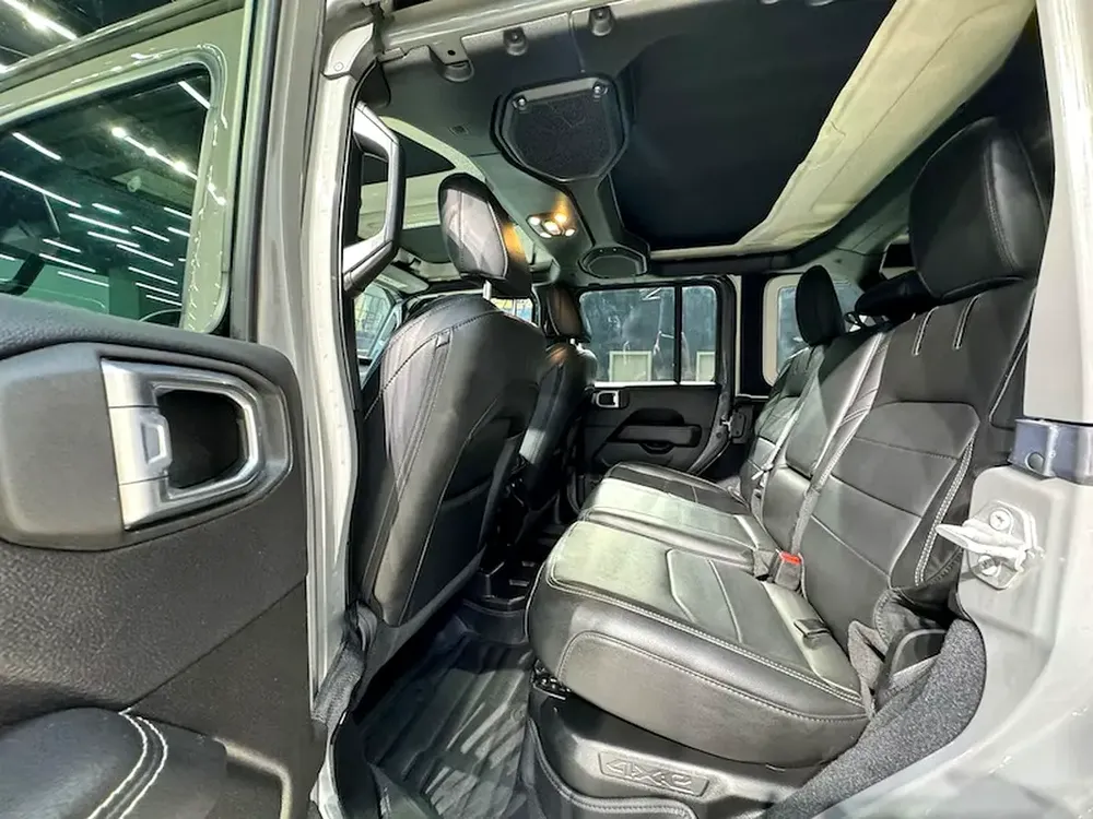 2022 - Jeep Wrangler Sahara UNLIMITED 4XE edition - V4 - Image 8