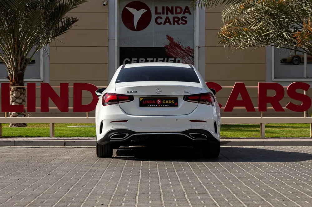 Mercedes-Benz A200 AMG Line Premium 2021 GCC | Warranty | Flexible D.P. - Image 5