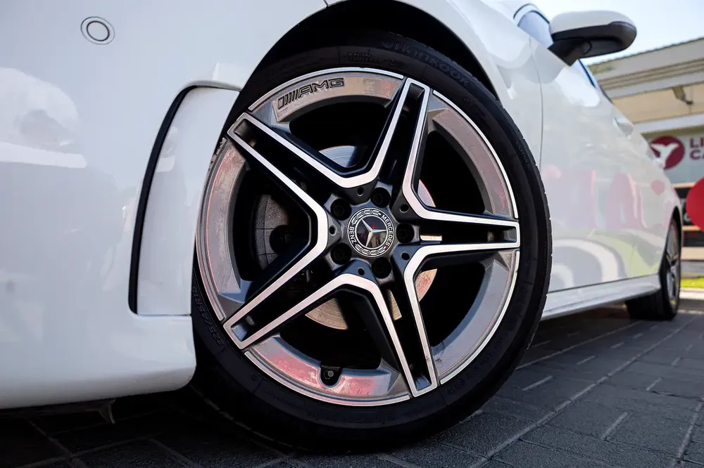 Mercedes-Benz A200 AMG Line Premium 2021 GCC | Warranty | Flexible D.P. - Image 9