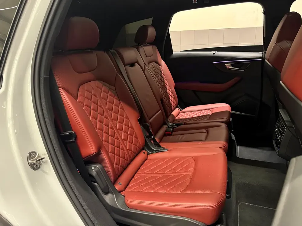 SQ7 4.0 TFSI QUATTRO | Warranty | Service - Image 18