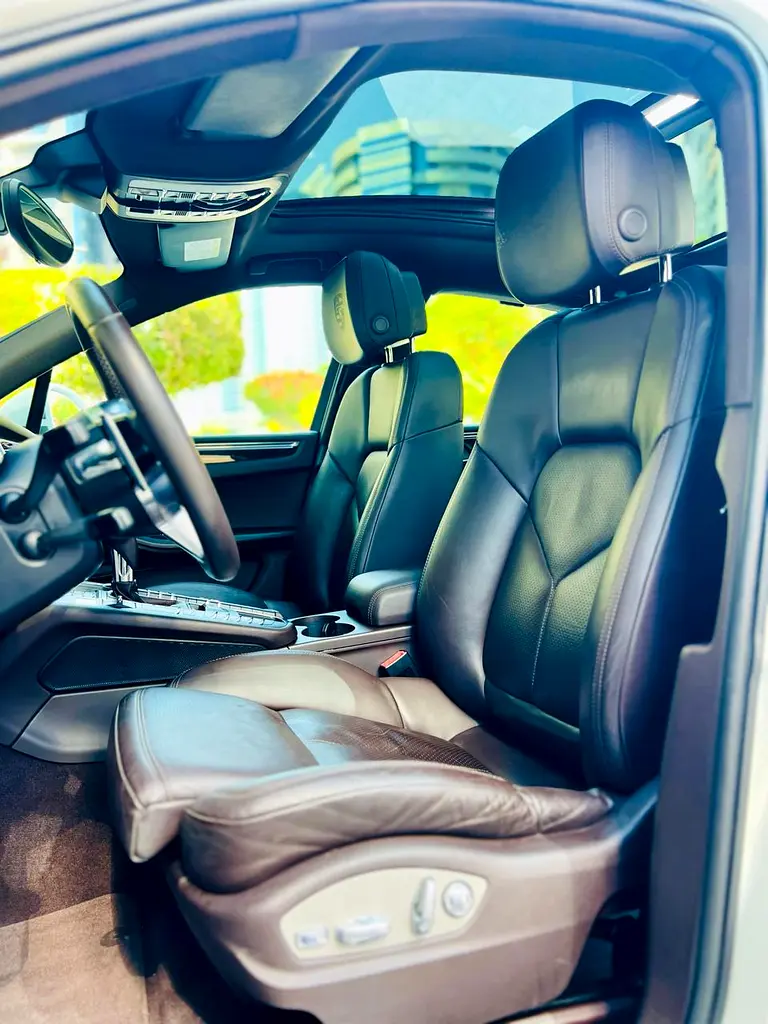 Porsche Macan S 2015 | GCC Specs | NO Accident Original Paint - Image 11