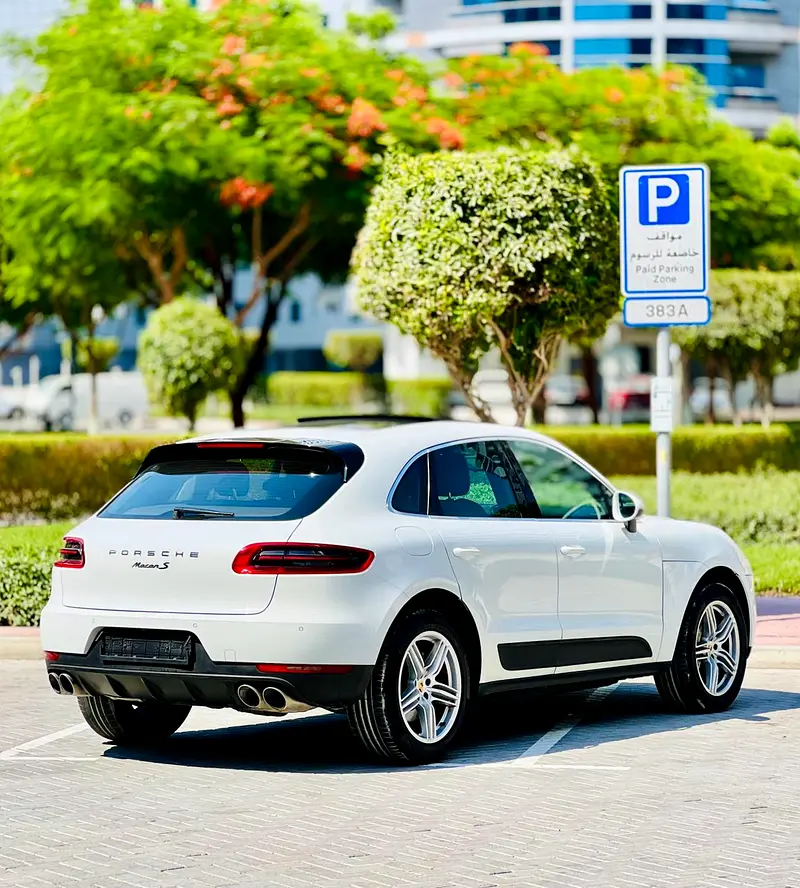 Porsche Macan S 2015 | GCC Specs | NO Accident Original Paint - Image 4