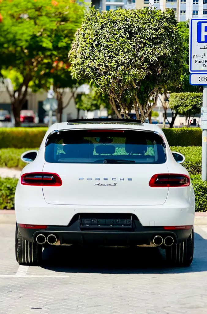 Porsche Macan S 2015 | GCC Specs | NO Accident Original Paint - Image 5