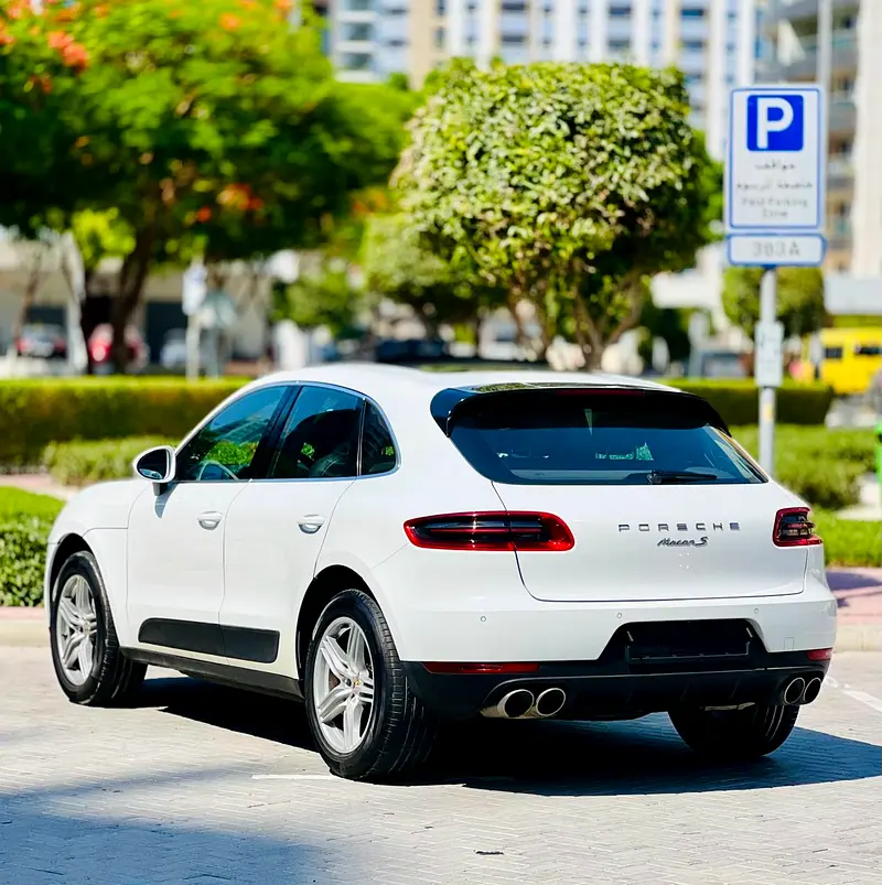 Porsche Macan S 2015 | GCC Specs | NO Accident Original Paint - Image 6