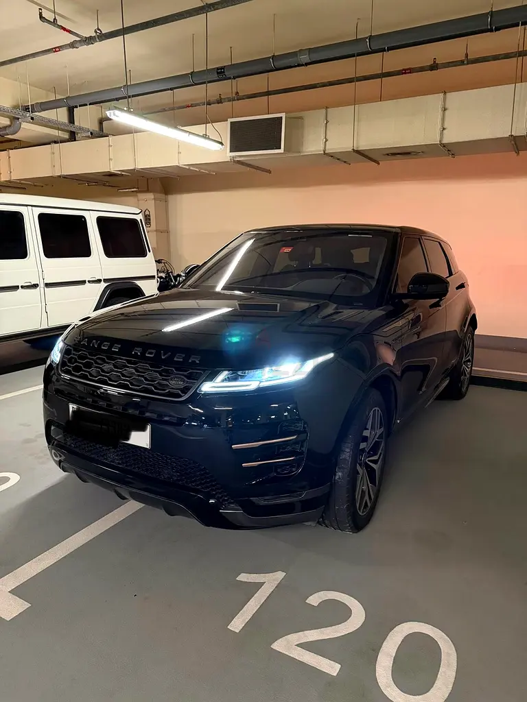 Pristine 2020 Land Rover Range Rover Evoque Dynamic HSE | GCC Specs - Image 6