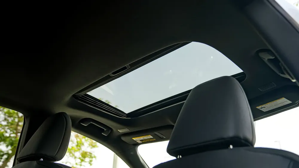 RX 350 PREMIUM | 2-YEAR WARRANTY + SERVICE INCLUDED | IN-HOUSE FINANCING | 0% DOWNPAYMENT (BANK) - Image 19