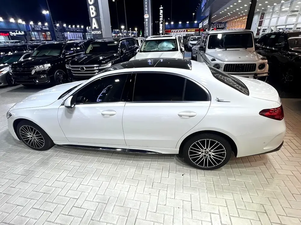 Brand New Mercedes-Benz C-Class C260 L - 2025 - Chinese Specs - Image 10