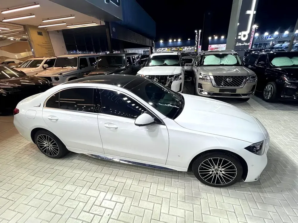 Brand New Mercedes-Benz C-Class C260 L - 2025 - Chinese Specs - Image 4