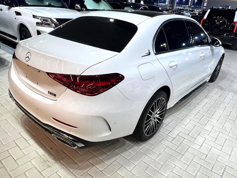 Brand New Mercedes-Benz C-Class C260 L - 2025 - Chinese Specs - Image 8