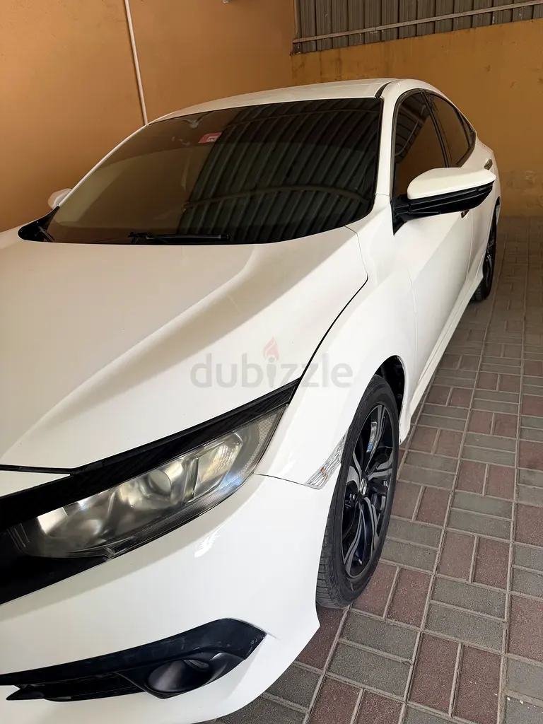 Honda Civic 2018 2.0 EX GCC Specs - Image 6