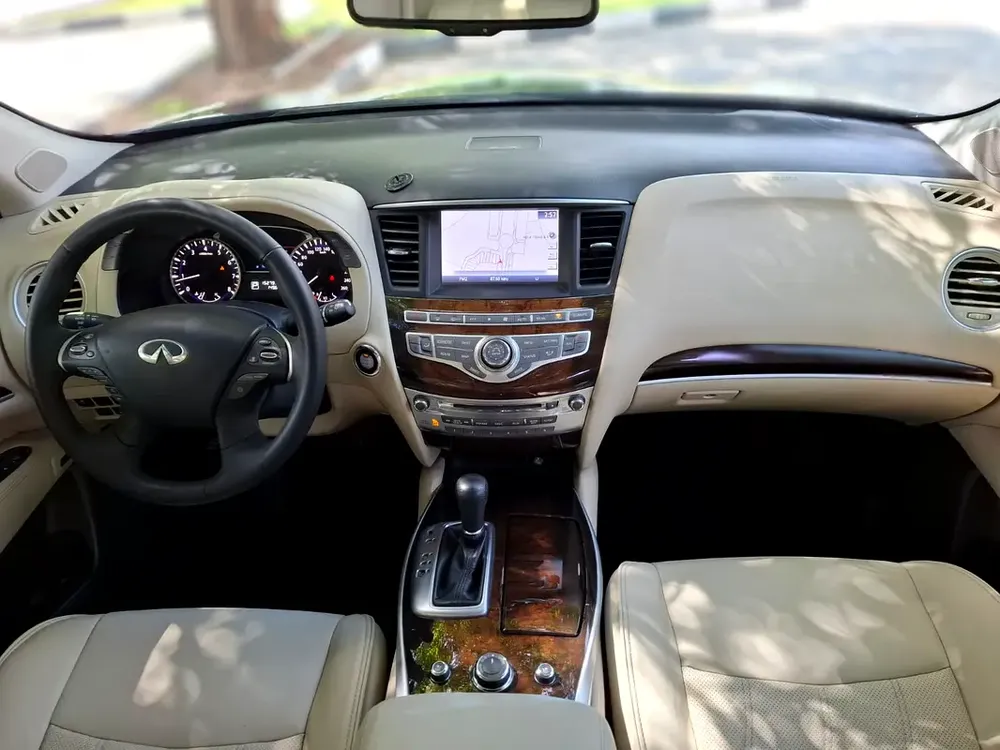 GCC INFINITY QX60 2015 7 SEATERS WITH RADAR AND PANORAMA - Image 11