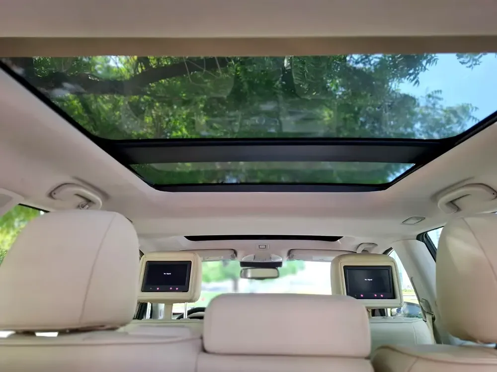 GCC INFINITY QX60 2015 7 SEATERS WITH RADAR AND PANORAMA - Image 14
