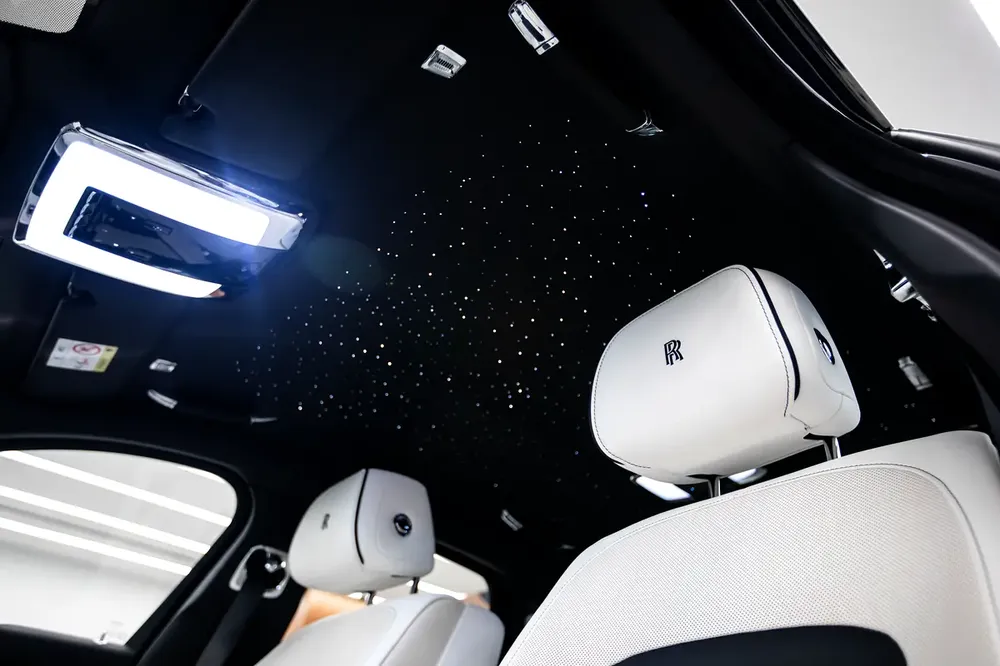 2024 ROLLS ROYCE GHOST BALCK BADGE | GCC | UNDER WARRANTY AND SERVICE CONTRACT - Image 15