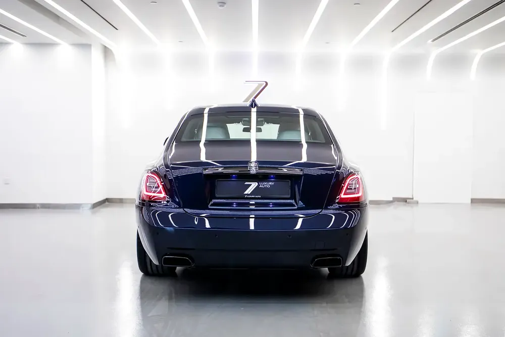 2024 ROLLS ROYCE GHOST BALCK BADGE | GCC | UNDER WARRANTY AND SERVICE CONTRACT - Image 6