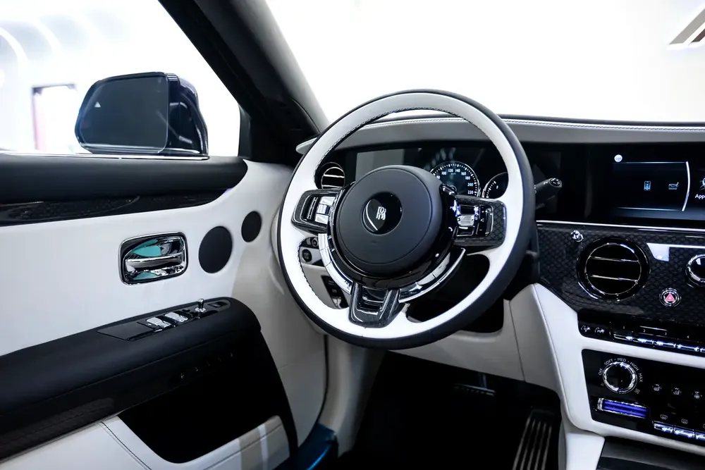 2024 ROLLS ROYCE GHOST BALCK BADGE | GCC | UNDER WARRANTY AND SERVICE CONTRACT - Image 8
