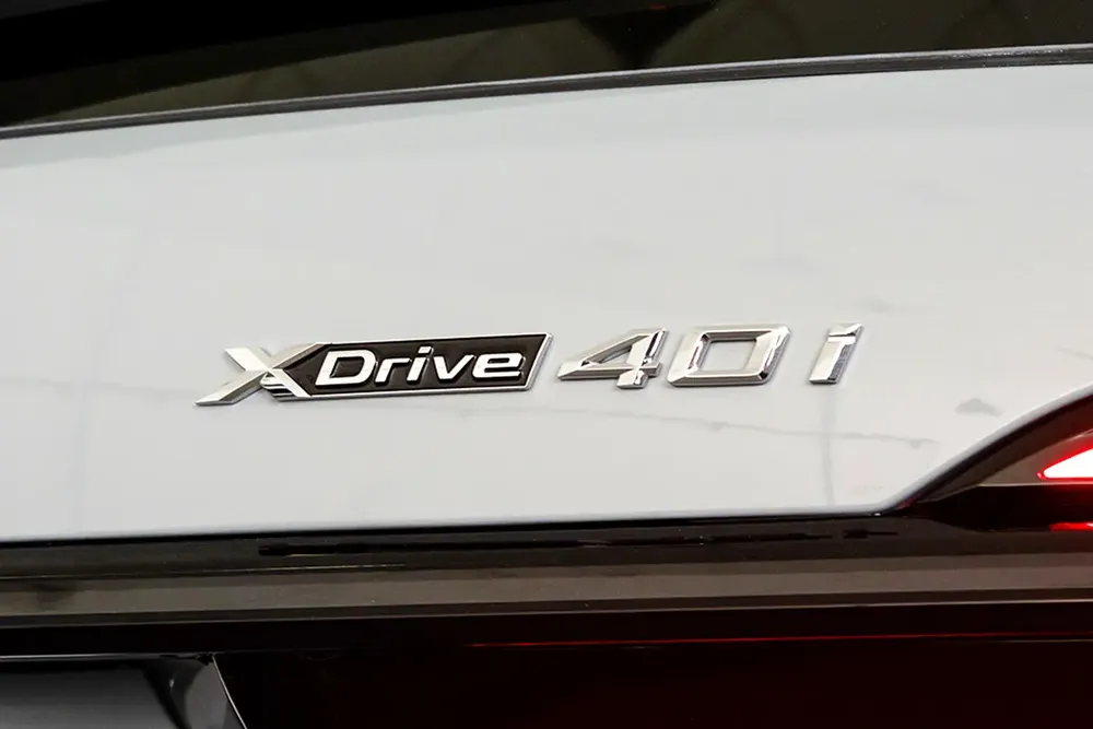 2026 BMW X7 40i xDrive M-Sport Pro / BMW Warranty and Service Contract - Image 16