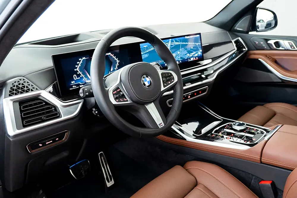 2026 BMW X7 40i xDrive M-Sport Pro / BMW Warranty and Service Contract - Image 7