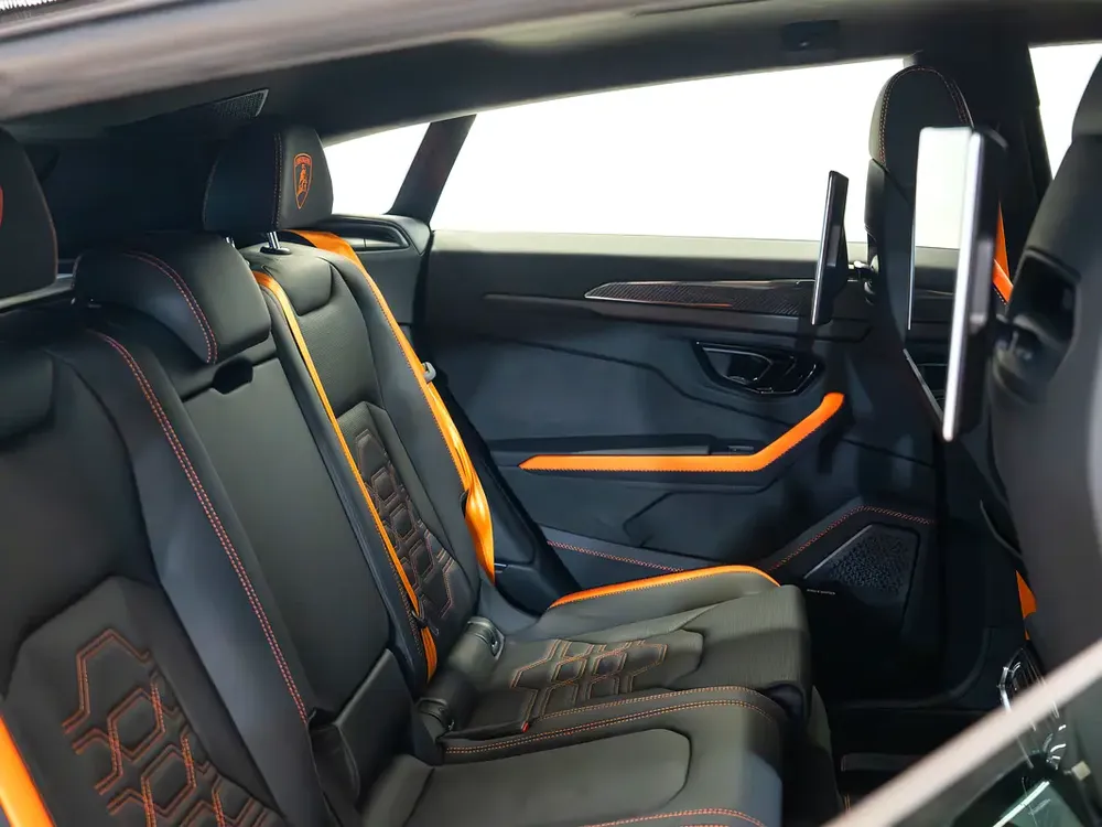 2025 | LAMBORGHINI URUS SE | EUROPEAN SPECS | BRAND NEW | 0 KM | HYBRID SUPER SUV | V8 ENGINE - Image 11