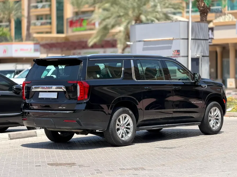 GMC Yukon XL SLE 2022 GCC Specs - Excellent Condition - Image 10