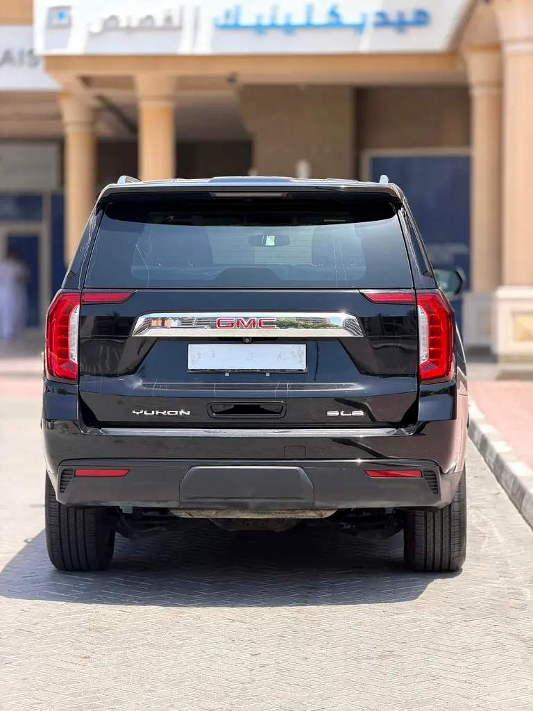 GMC Yukon XL SLE 2022 GCC Specs - Excellent Condition - Image 9