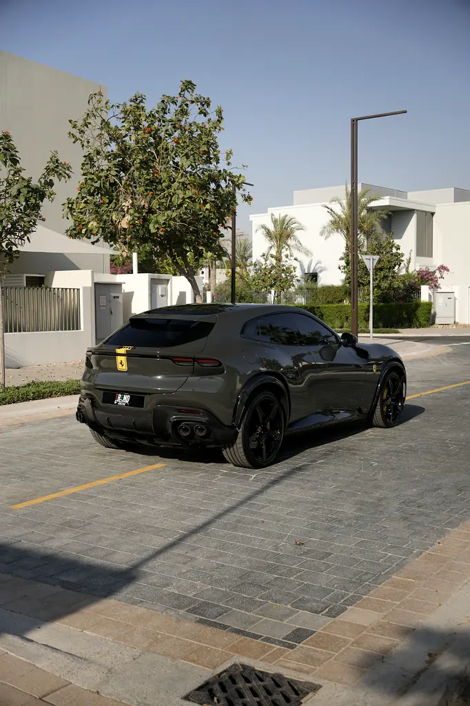 Ferrari Purosangue / Eu spec / 2 keys/  2024 / Fully loaded / 25k km / 7 year service contract - Image 4