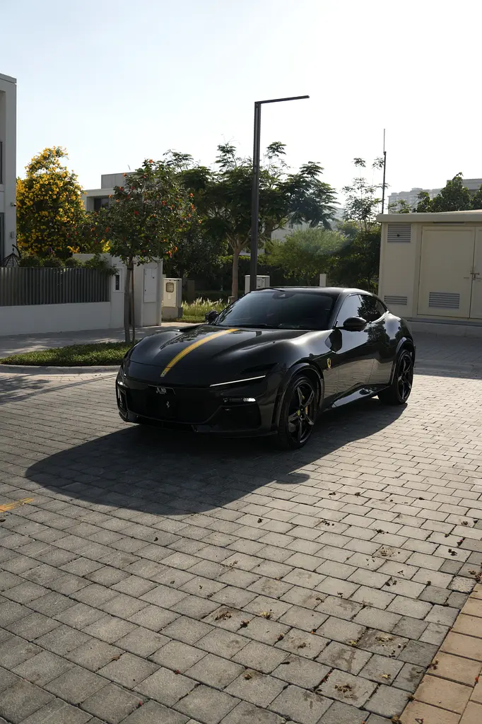 Ferrari Purosangue / Eu spec / 2 keys/  2024 / Fully loaded / 25k km / 7 year service contract - Image 5
