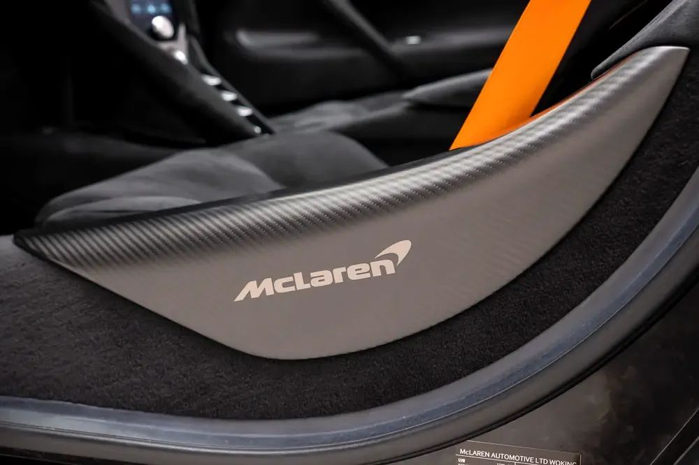 GCC SPECS AL NABOODAH WARRANTY + SERVICE CONTRACT - 2024 MCLAREN 750S SPIDER + CARBON PACKAGE - Image 15