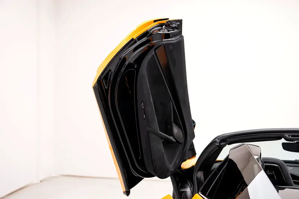 GCC SPECS AL NABOODAH WARRANTY + SERVICE CONTRACT - 2024 MCLAREN 750S SPIDER + CARBON PACKAGE - Image 17
