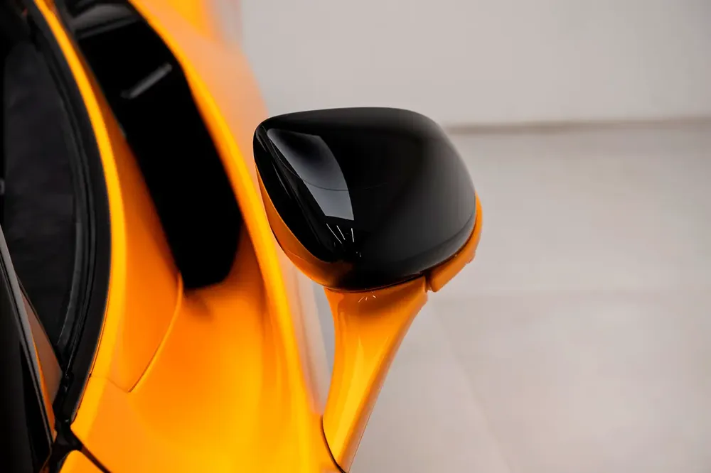 GCC SPECS AL NABOODAH WARRANTY + SERVICE CONTRACT - 2024 MCLAREN 750S SPIDER + CARBON PACKAGE - Image 19