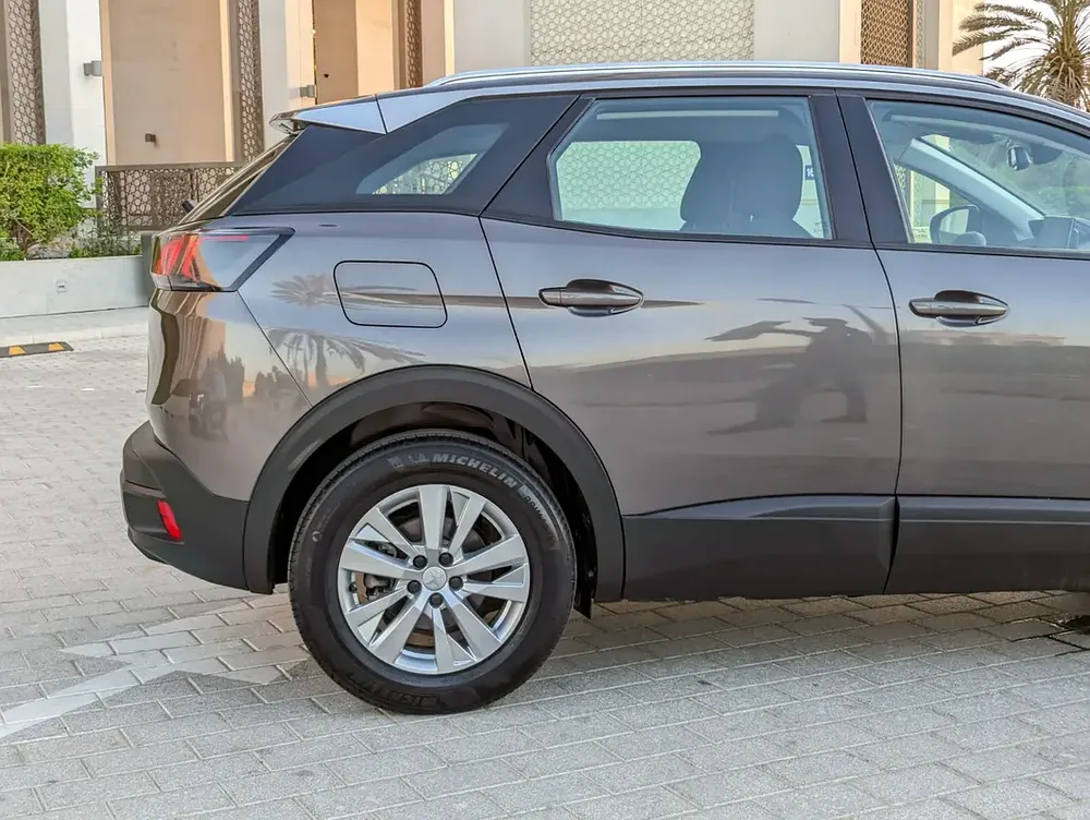 PEUGEOT 3008 ACTIVE 2022 GCC 1.6L ORIGINAL PAINT ACCIDENT FREE IN EXCELLENT CONDITION - Image 10