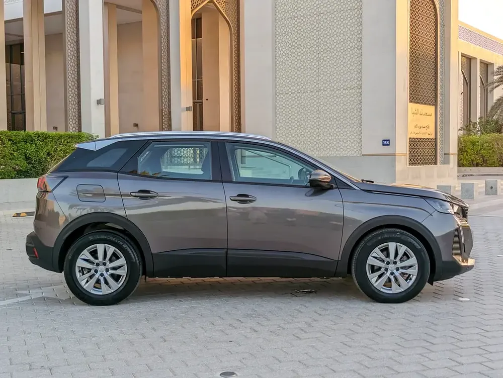 PEUGEOT 3008 ACTIVE 2022 GCC 1.6L ORIGINAL PAINT ACCIDENT FREE IN EXCELLENT CONDITION - Image 15