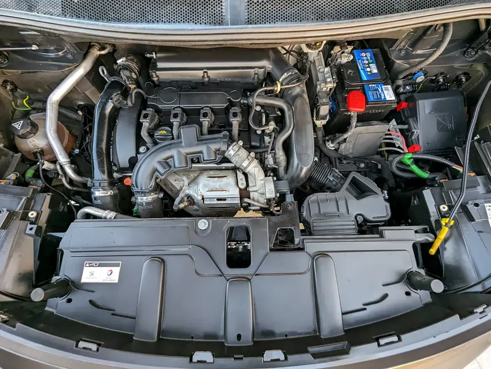 PEUGEOT 3008 ACTIVE 2022 GCC 1.6L ORIGINAL PAINT ACCIDENT FREE IN EXCELLENT CONDITION - Image 17