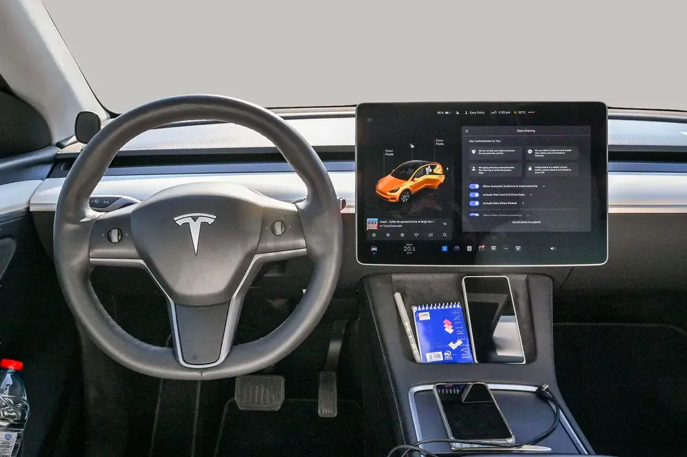 AED 1489/month | 2024 Tesla Model Y Long Range | GCC Specs | Ref#396531 - Image 10