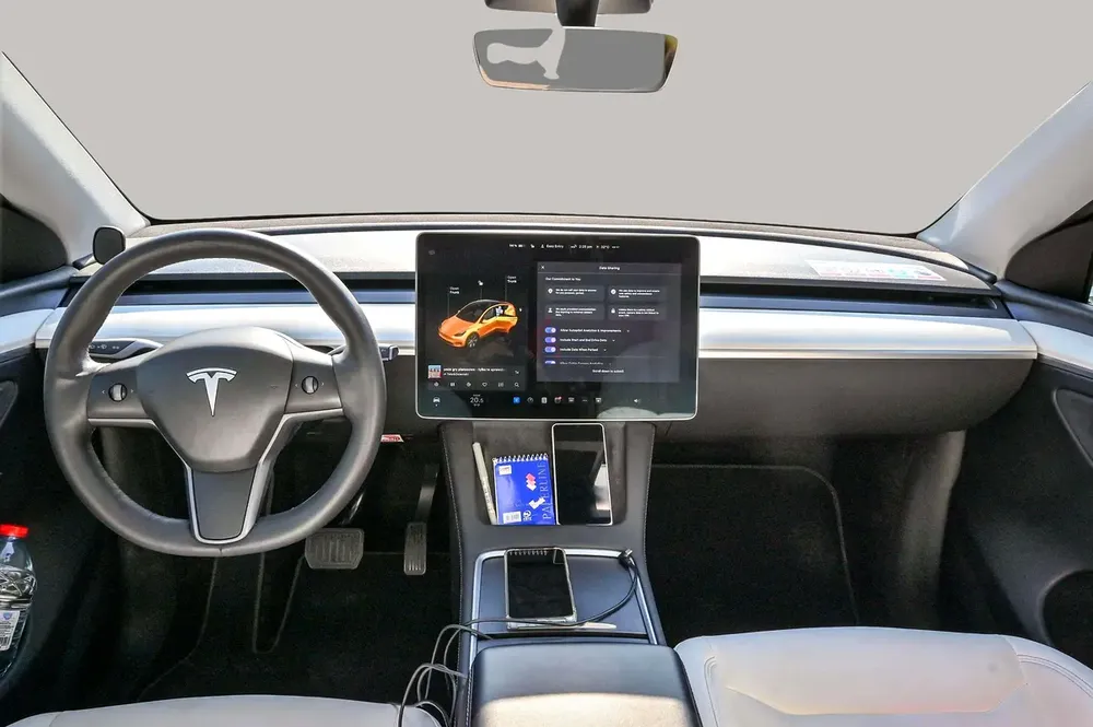 AED 1489/month | 2024 Tesla Model Y Long Range | GCC Specs | Ref#396531 - Image 9