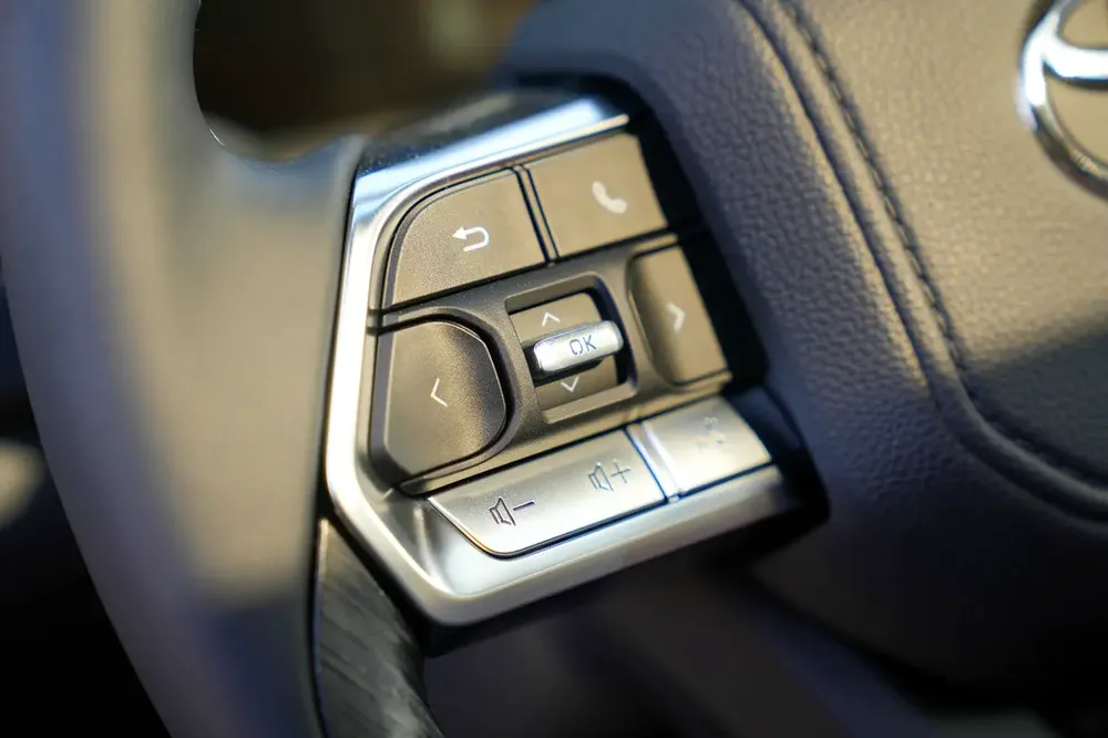 Toyota Land Cruiser GR Sport 3.5TT 2026 - GCC Specs - Image 17