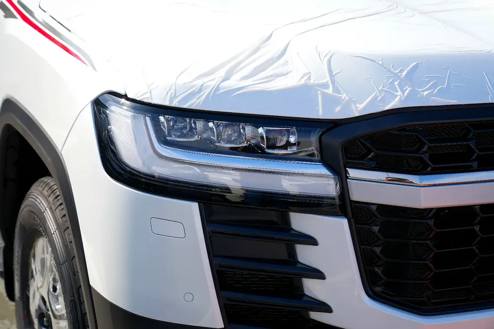 Toyota Land Cruiser GR Sport 3.5TT 2026 - GCC Specs - Image 9